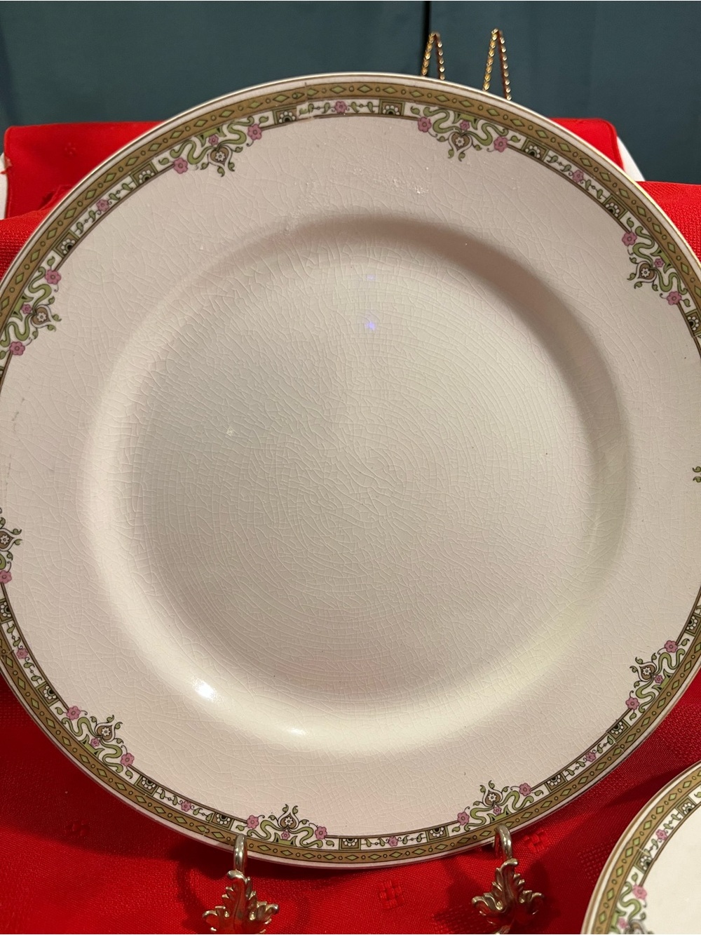 Classic White Dinner Plate with Pink and Gold Border - Unbranded